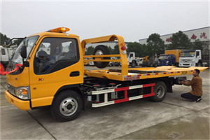 山阳区哪里有拖车服务